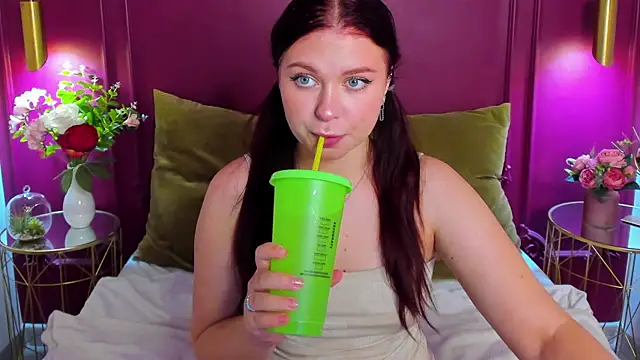 LizyBex online show from 11-11-25, 08:36