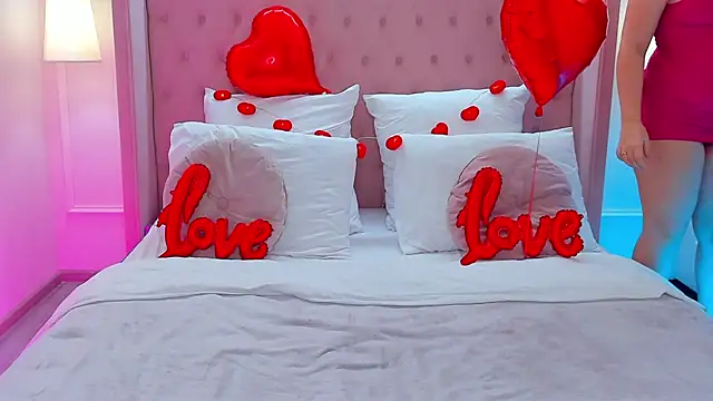 LizyBex online show from 02-14-26, 08:20