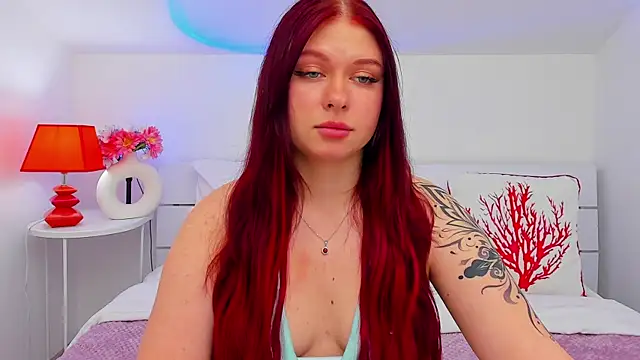 Snapshot of LizyBex chatting on 07-06-26, 07:05 LizyBex online show from 07-06-26, 07:05