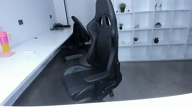 megan bigboobs  online show from 11-12-25, 11:03