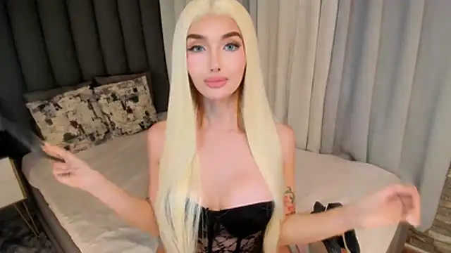 EmeraldGreyson online show from 02-21-26, 06:15