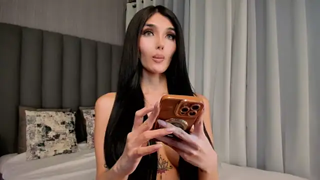 EmeraldGreyson online show from 02-06-26, 01:23