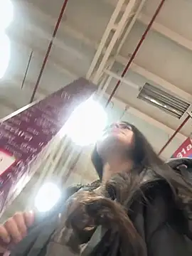 Isabella21  online show from 02-22-26, 12:24