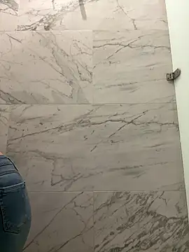 Isabella21  online show from 10-04-25, 10:44