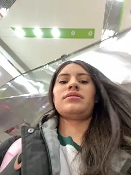 Isabella21  online show from 02-12-26, 10:09