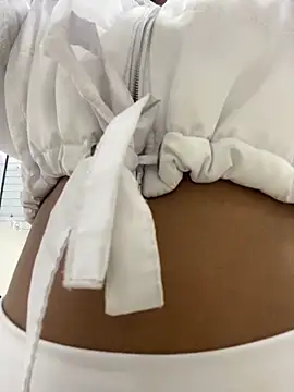 LorenBeiker- online show from 02-12-26, 01:00