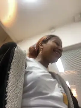 LorenBeiker- online show from 10-01-25, 11:58