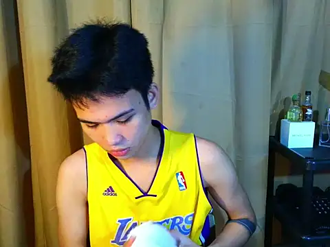Snapshot of Urasiancumboix chatting on 10-22-25, 11:47 Urasiancumboix online show from 10-22-25, 11:47