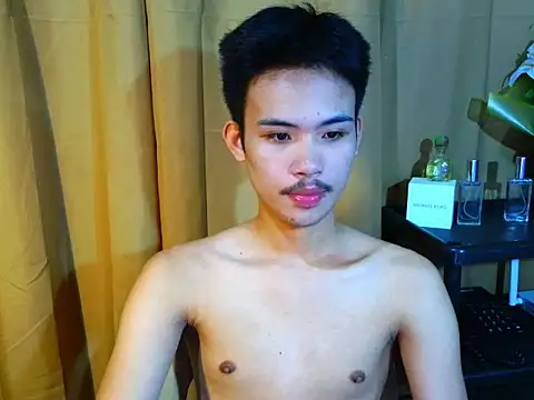 Snapshot of Urasiancumboix chatting on 10-16-25, 06:05 Urasiancumboix online show from 10-16-25, 06:05
