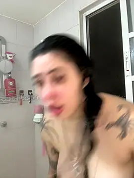 Snapshot of Draculona-666 chatting on 10-10-25, 06:58 Draculona-666 online show from 10-10-25, 06:58