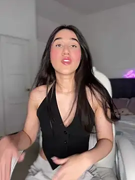 julieta jhonss online show from 02-06-26, 03:35