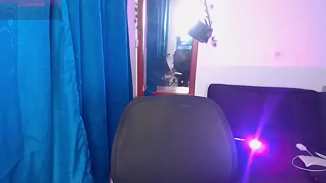 lincy honeyy online show from 10-22-25, 05:51