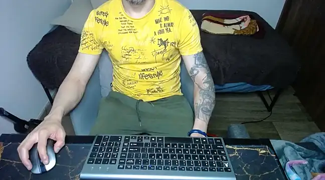 Snapshot of bossking017 chatting on 03-01-25, 02:26 bossking017 online show from 03-01-25, 02:26