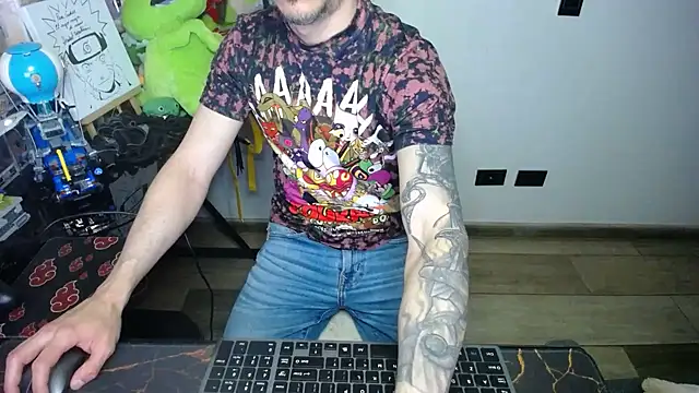 Snapshot of bossking017 chatting on 11-12-25, 10:35 bossking017 online show from 11-12-25, 10:35