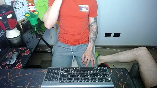 Snapshot of bossking017 chatting on 09-22-25, 06:41 bossking017 online show from 09-22-25, 06:41