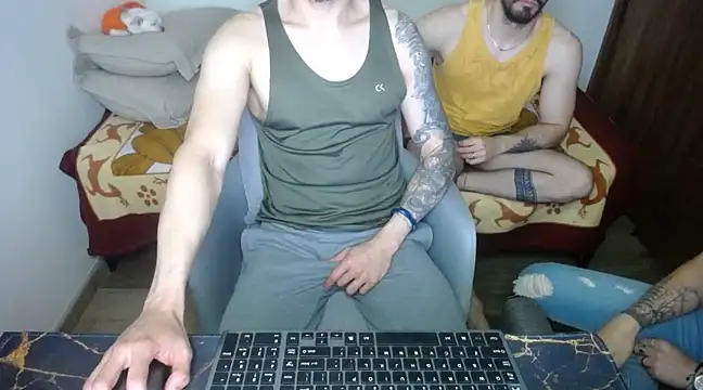 Snapshot of bossking017 chatting on 03-21-25, 05:02 bossking017 online show from 03-21-25, 05:02