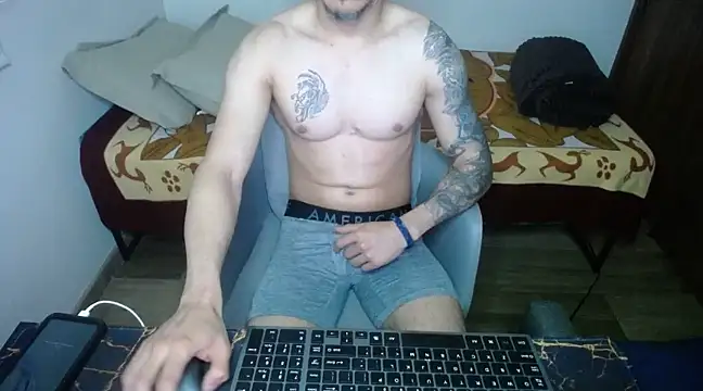 Snapshot of bossking017 chatting on 03-19-25, 10:55 bossking017 online show from 03-19-25, 10:55