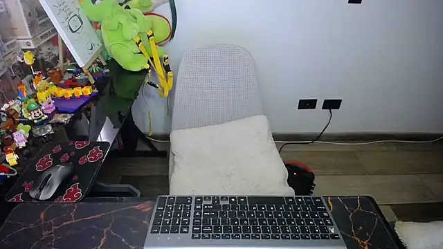 Snapshot of bossking017 chatting on 09-14-25, 03:12 bossking017 online show from 09-14-25, 03:12