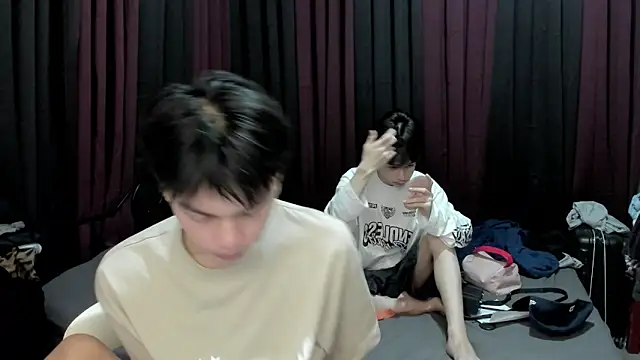 hotfreshdior online show from 12-18-25, 08:23