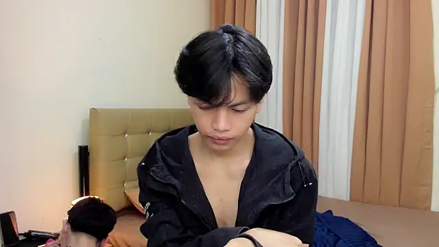 hotfreshdior online show from 10-04-25, 07:48