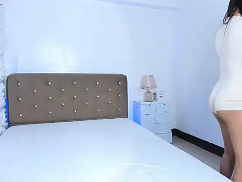 micaganda online show from 10-16-25, 05:32