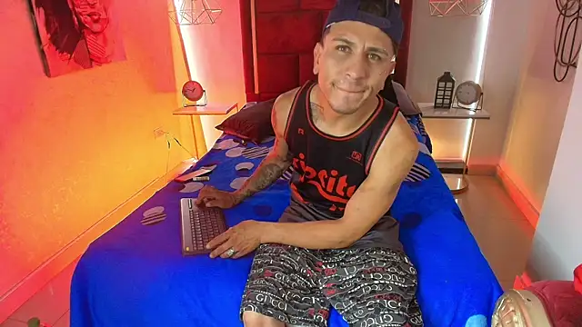 Thonixxx mr online show from 04-09-26, 02:56