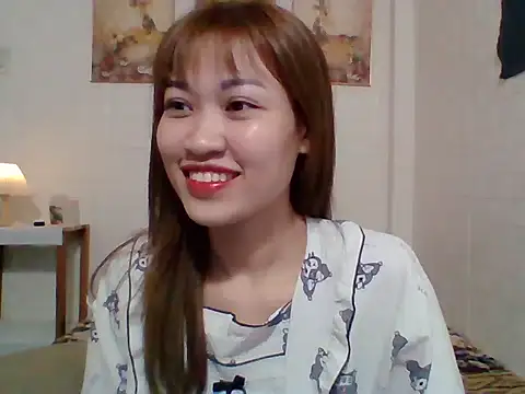 Snapshot of __Donna__ chatting on 10-21-25, 02:49 Donna online show from 10-21-25, 02:49