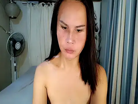 holly bitch online show from 07-13-26, 01:49