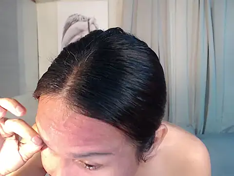 holly bitch online show from 02-08-26, 12:52