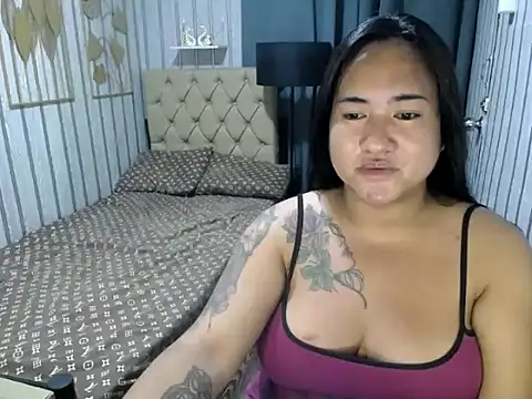 avamendez13 online show from 09-30-25, 02:01