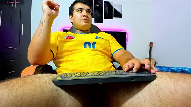 thiago  cp01 online show from 07-24-26, 02:51