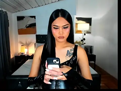 CallaWang online show from 12-01-25, 07:15