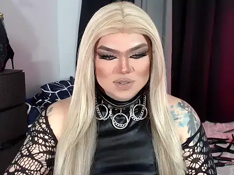 Snapshot of michellevixen922 chatting on 11-02-25, 12:15 michellevixen922 online show from 11-02-25, 12:15