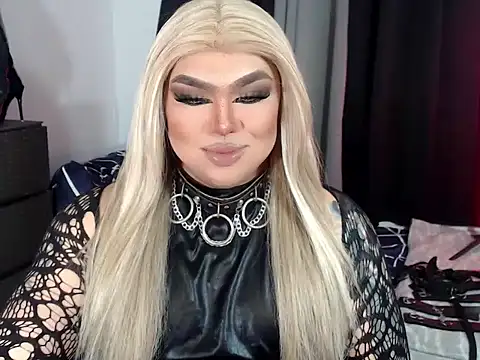 Snapshot of michellevixen922 chatting on 11-01-25, 02:40 michellevixen922 online show from 11-01-25, 02:40