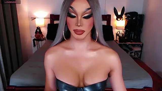 xQueenElektrax online show from 11-29-25, 04:12