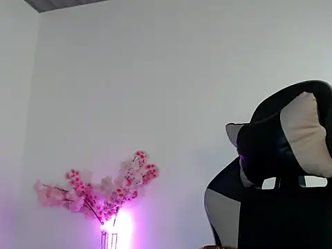 urcurlydiva online show from 11-04-25, 06:50