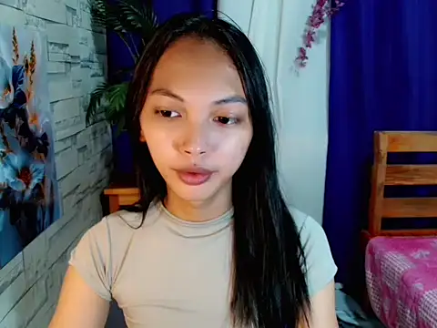 Snapshot of Simi_Ipit chatting on 06-23-26, 06:11 Simi Ipit online show from 06-23-26, 06:11