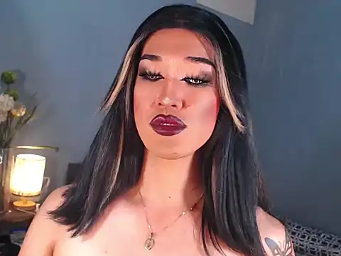 AleinaCroft online show from 12-18-25, 05:12