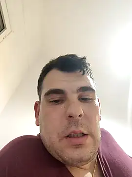 Snapshot of m702d-gr chatting on 02-09-26, 03:43 m702d-gr online show from 02-09-26, 03:43