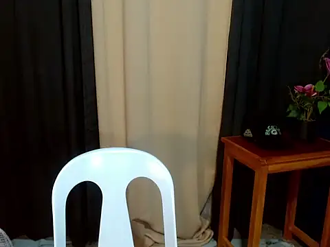 laura leeforever online show from 06-09-26, 03:18