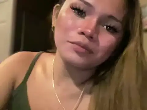 Snapshot of the_extinction_ofbeauty chatting on 03-05-26, 03:52 the extinction ofbeauty online show from 03-05-26, 03:52