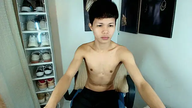 crazyasiantwink online show from 10-26-25, 05:46