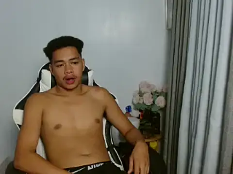 curlyasian njxx online show from 06-05-26, 05:12