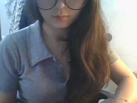 Linzly online show from 11-06-25, 02:48