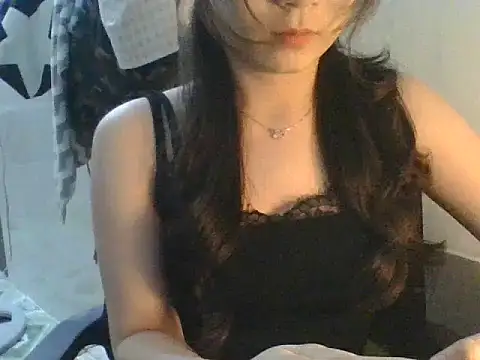 Linzly online show from 09-23-25, 04:14