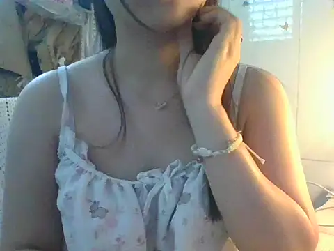 Linzly online show from 03-24-26, 02:44