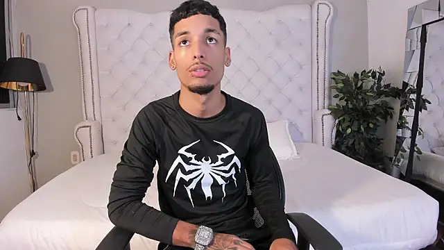 Thiagoferreti online show from 02-11-26, 02:22