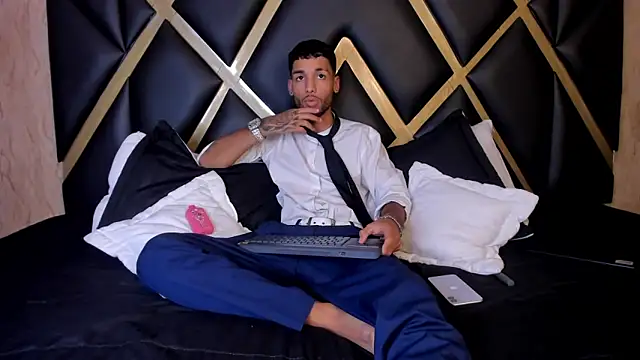 Thiagoferreti online show from 03-05-26, 03:36