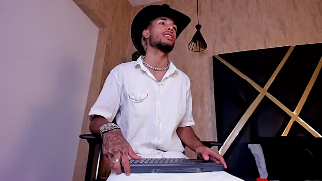 Thiagoferreti online show from 09-22-25, 03:23