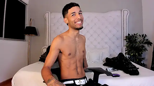 Thiagoferreti online show from 02-23-26, 03:41